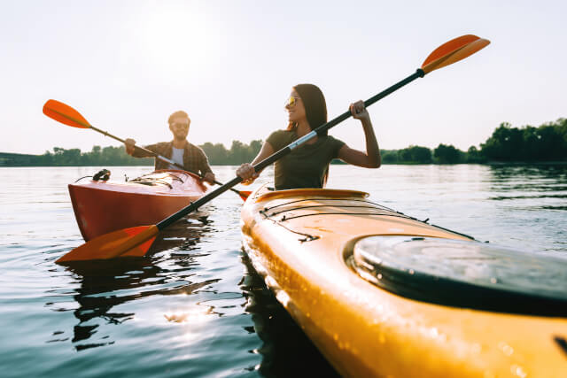 couple kayaking, water activities Norfolk